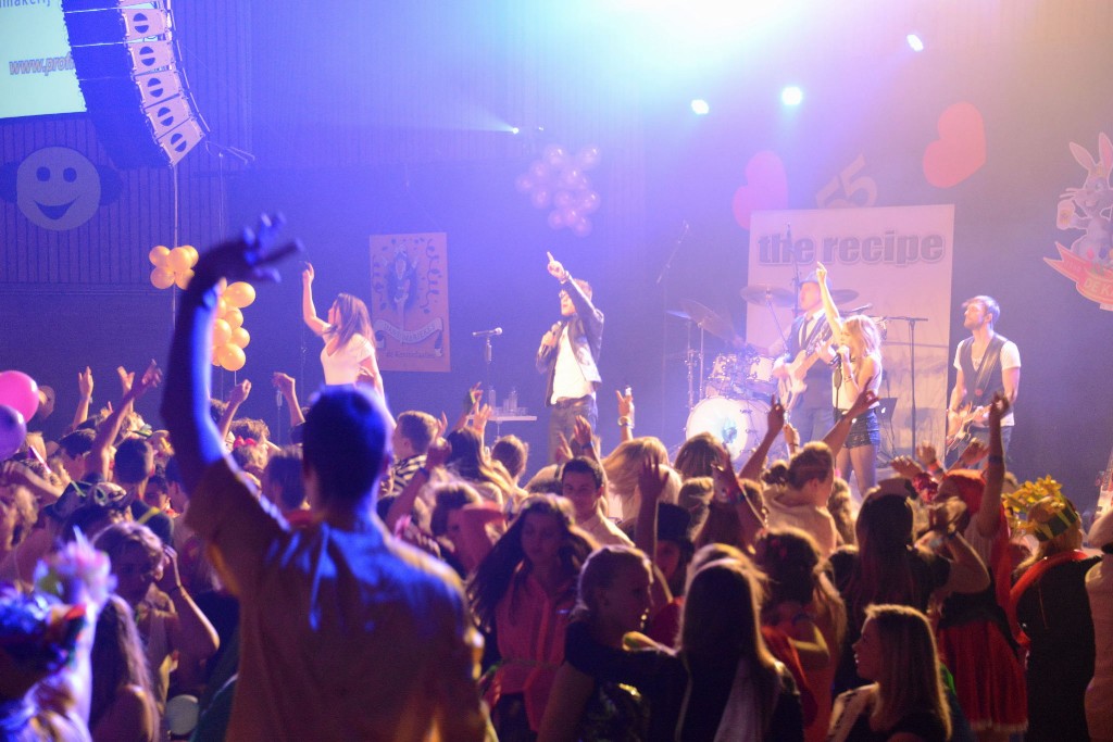 ../Images/Jubileum feest 5x11 432.jpg